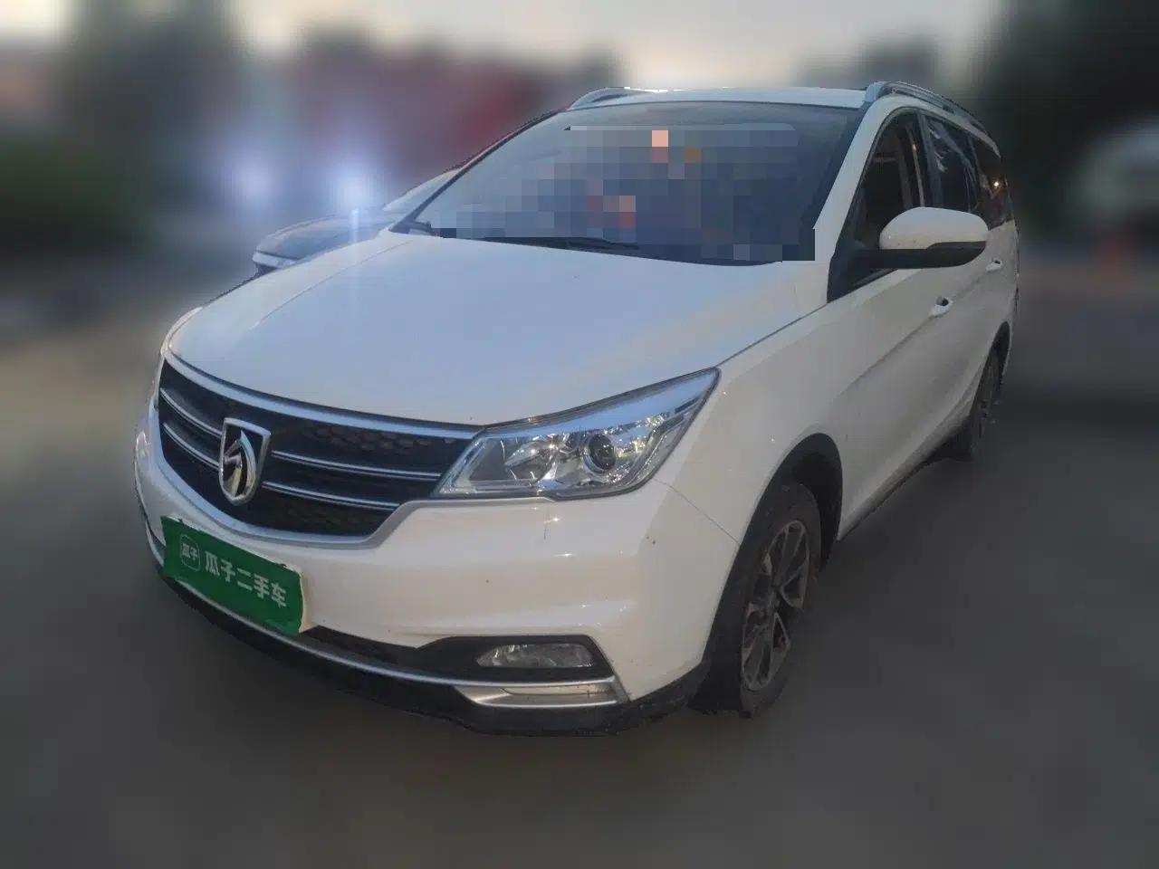 Baojun 730 2021 1.5L Manual Fashion Version 7 Seats — миниатюра 1