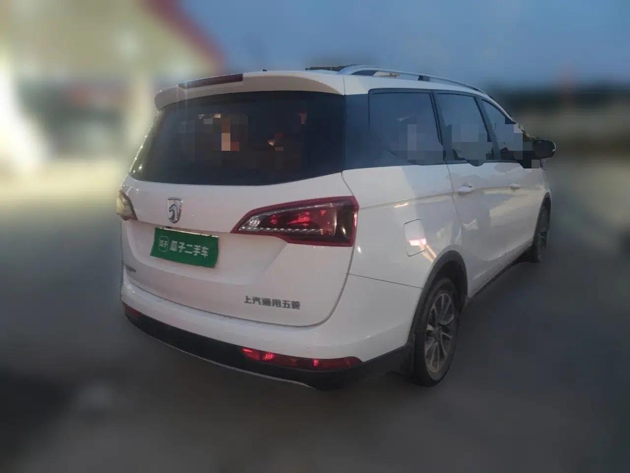 Baojun 730 2021 1.5L Manual Fashion Version 7 Seats — миниатюра 6