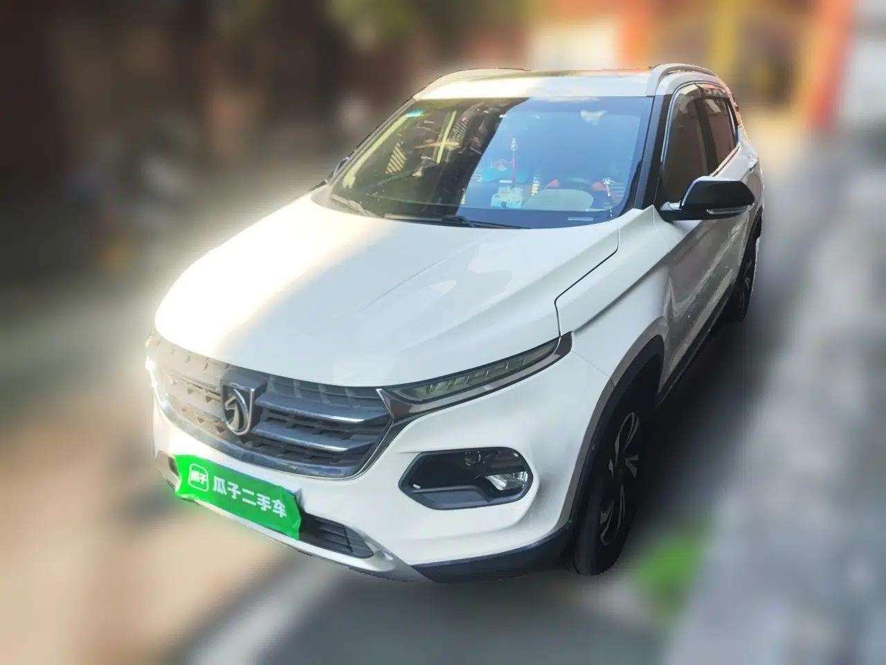 Baojun 510 2017 1.5L Manual Luxury Model — миниатюра 1