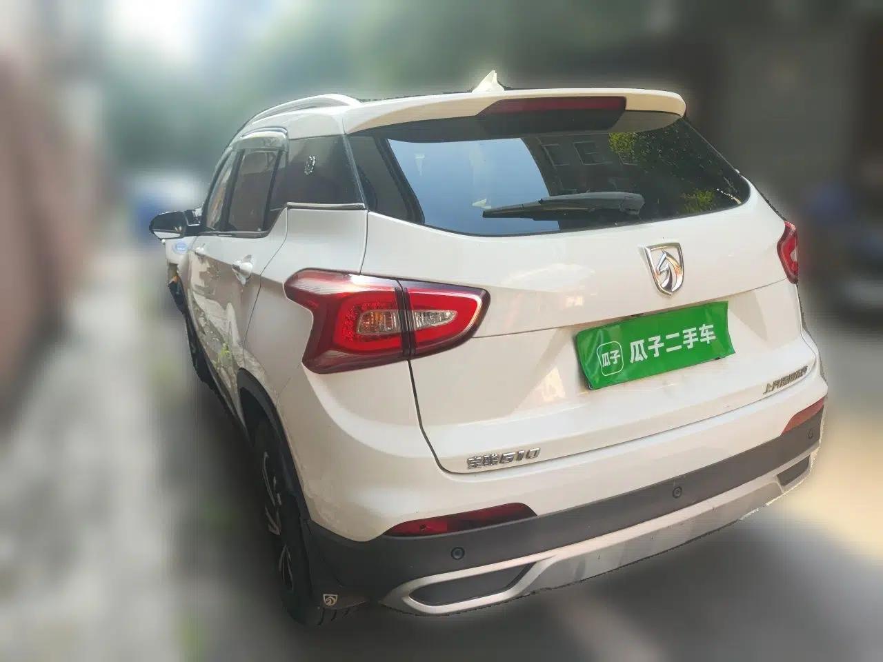 Baojun 510 2017 1.5L Manual Luxury Model — миниатюра 4