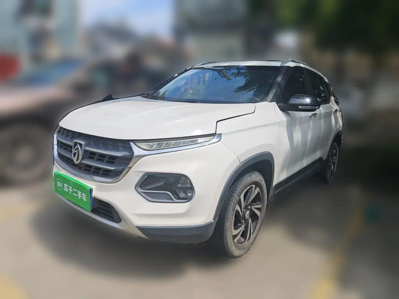 Baojun 510 2017 1.5L Manual Luxury Model — миниатюра 1