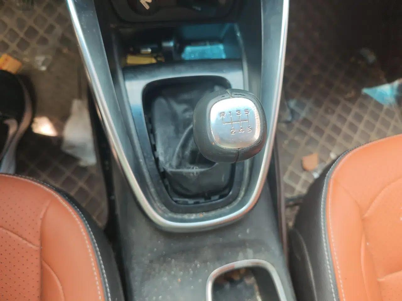 Baojun 510 2017 1.5L Manual Luxury Model — миниатюра 14