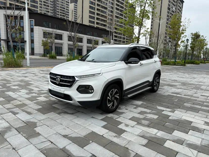 Baojun 510 2017 1.5L Automatic Luxury Model — миниатюра 1