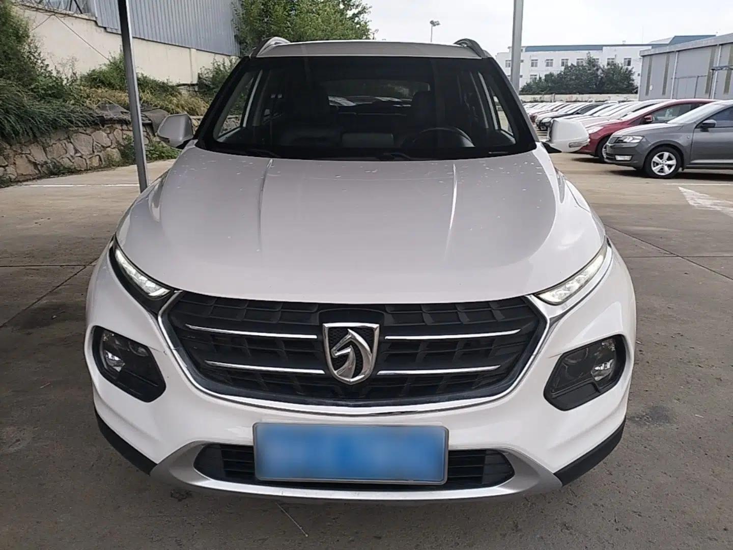 Baojun 510 2017 1.5L Manual Fashion Model — миниатюра 2