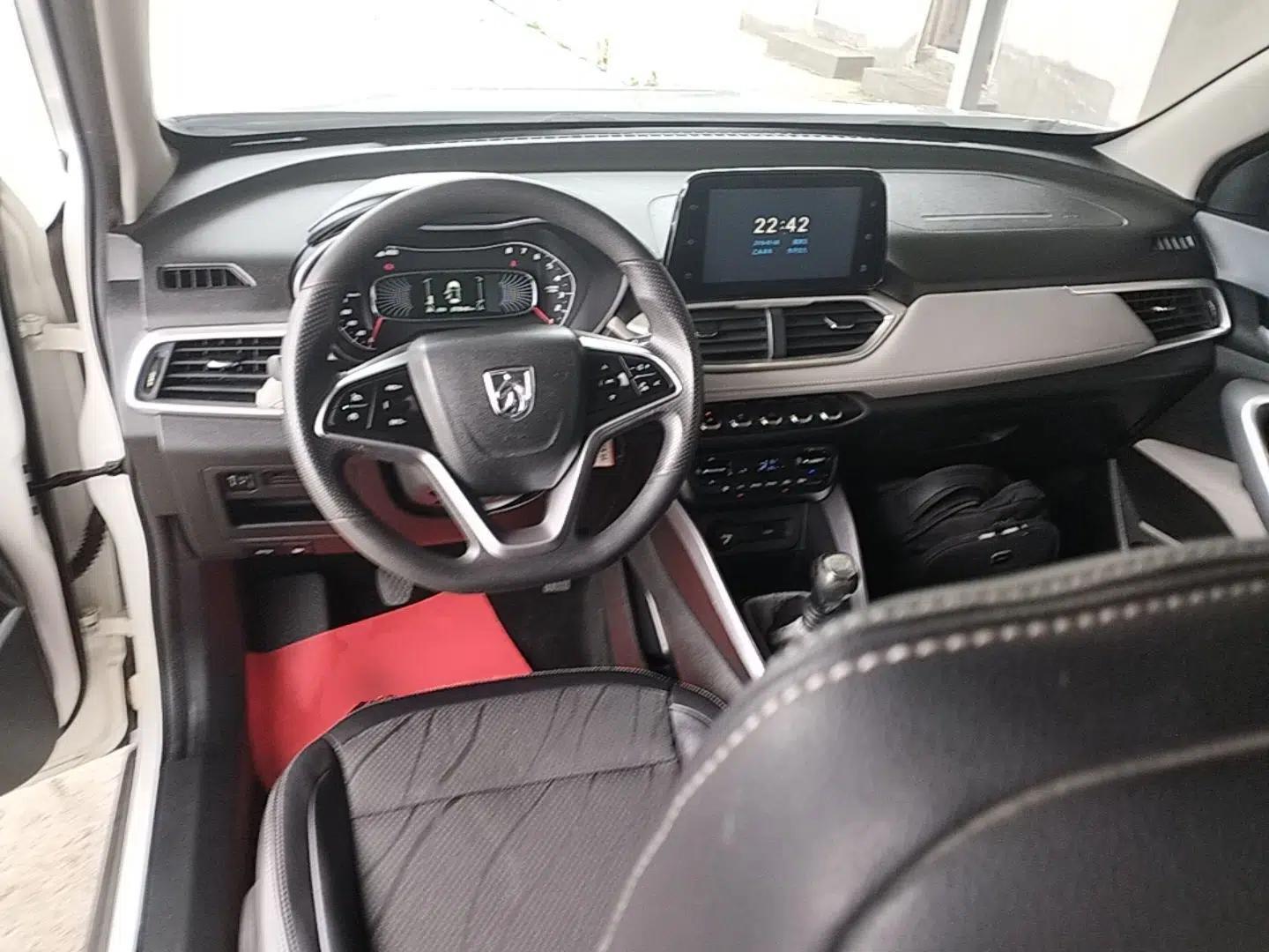 Baojun 510 2017 1.5L Manual Fashion Model — миниатюра 12