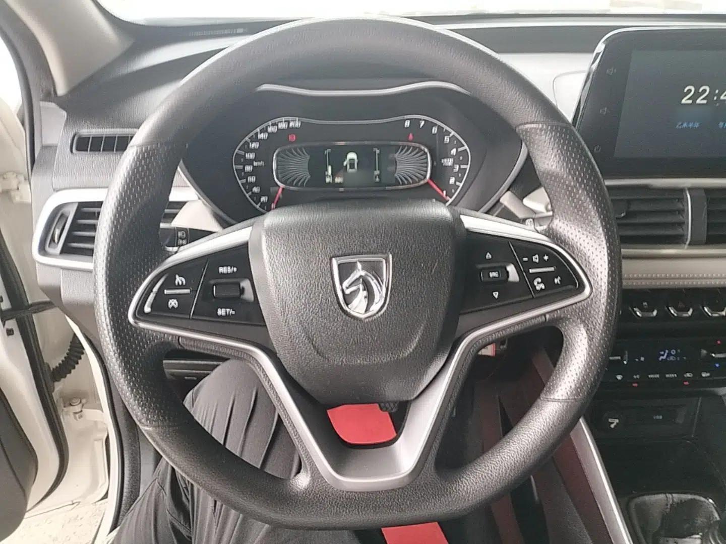 Baojun 510 2017 1.5L Manual Fashion Model — миниатюра 13