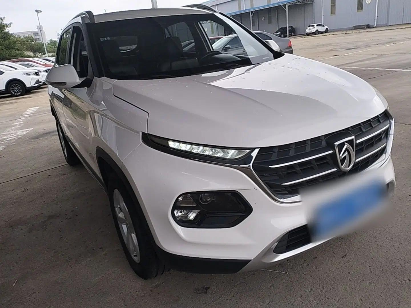 Baojun 510 2017 1.5L Manual Fashion Model — миниатюра 3