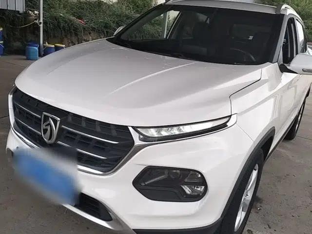 Baojun 510 2017 1.5L Manual Fashion Model