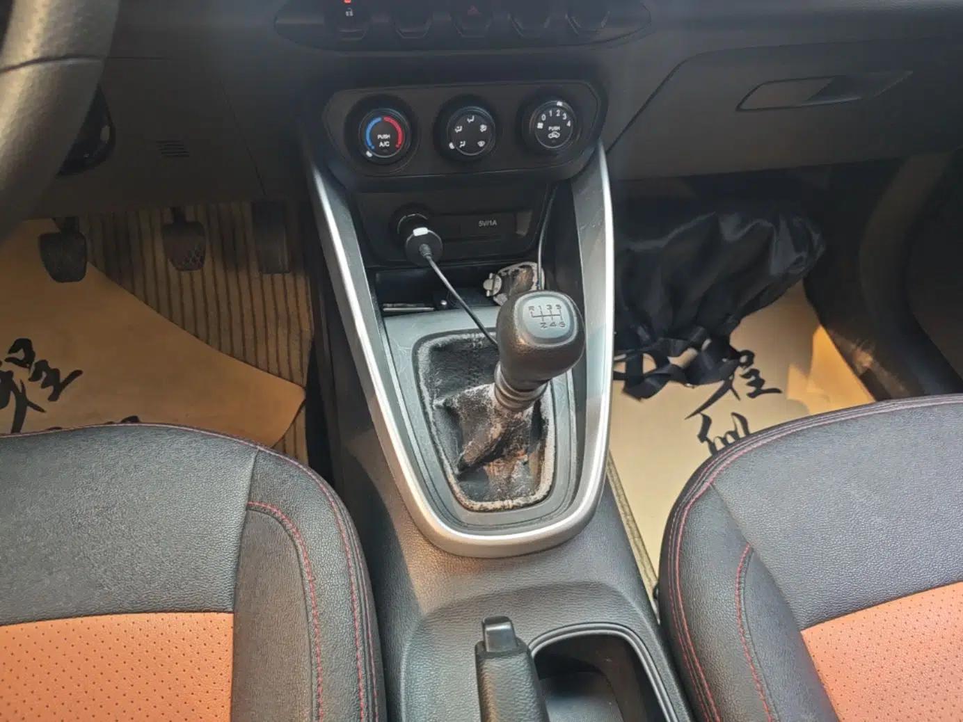 Baojun 510 2017 1.5L manual Comfort trim — миниатюра 26