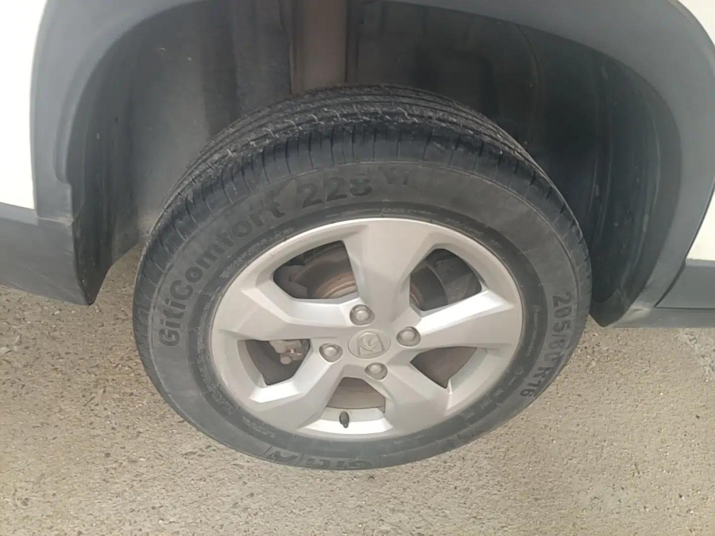 Baojun 510 2017 1.5L Manual Fashion Model — миниатюра 16