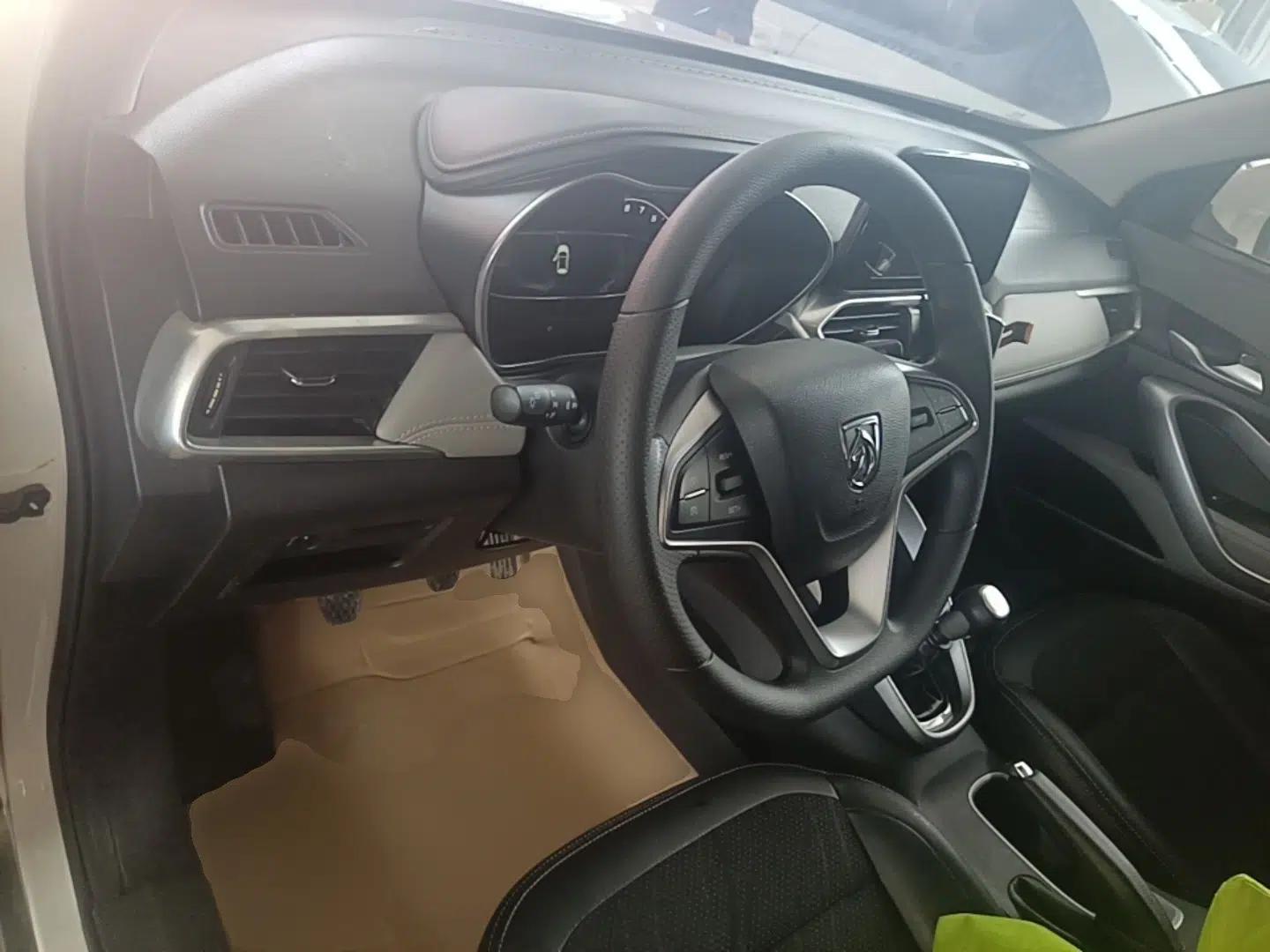 Baojun 510 2017 1.5L Manual Fashion Model — миниатюра 17