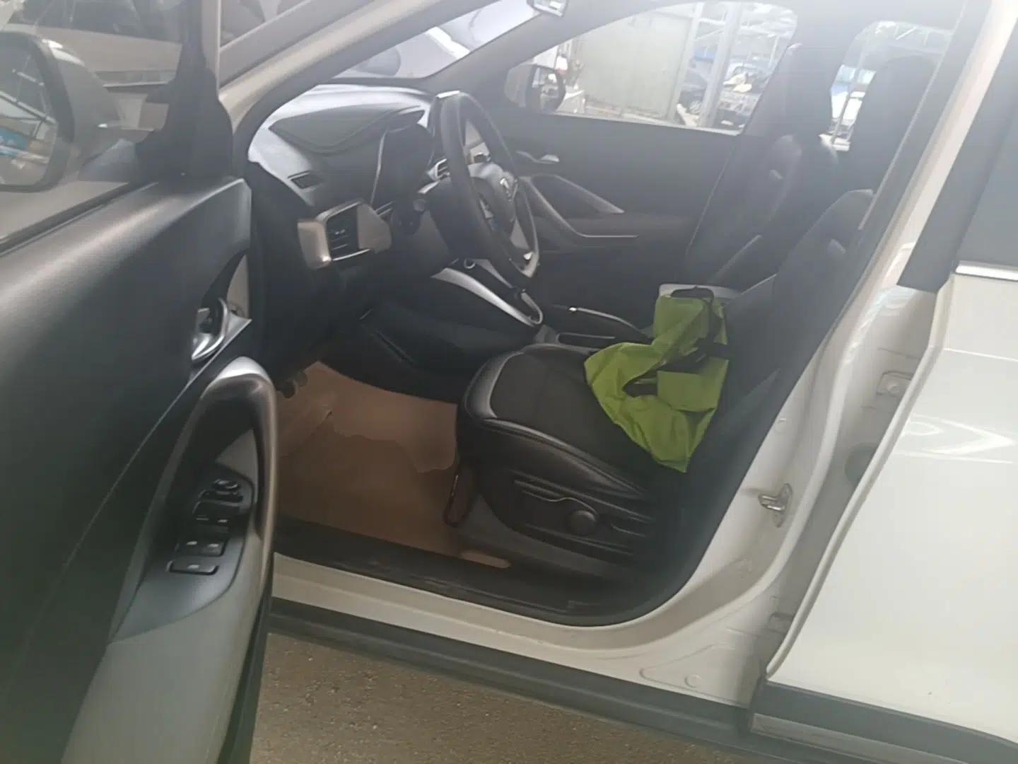 Baojun 510 2017 1.5L Manual Fashion Model — миниатюра 23