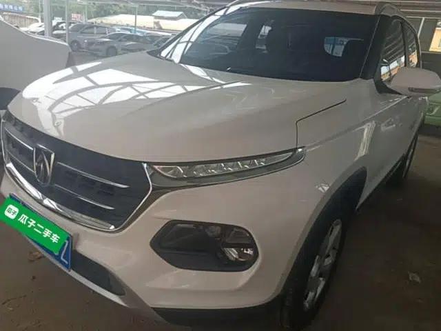 Baojun 510 2017 1.5L Manual Fashion Model