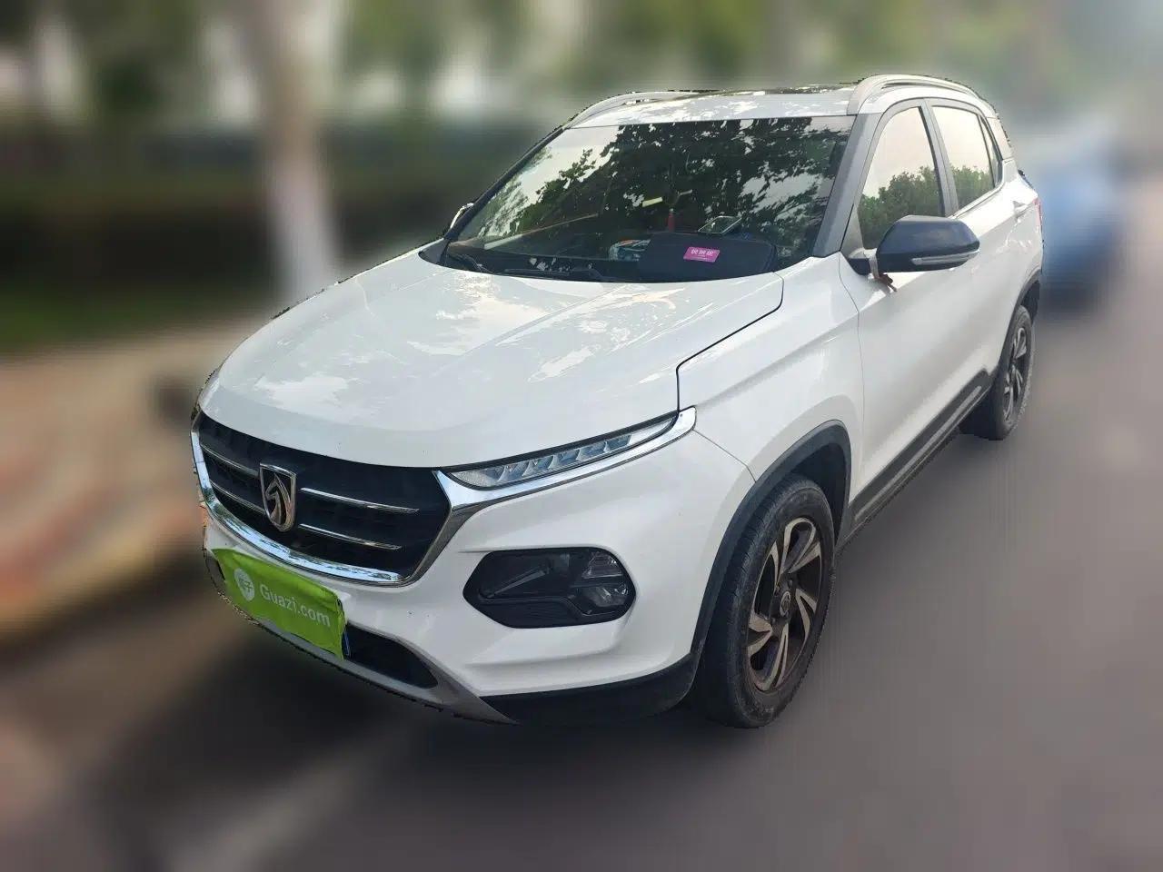 Baojun 510 2017 1.5L Manual Luxury Model — миниатюра 1