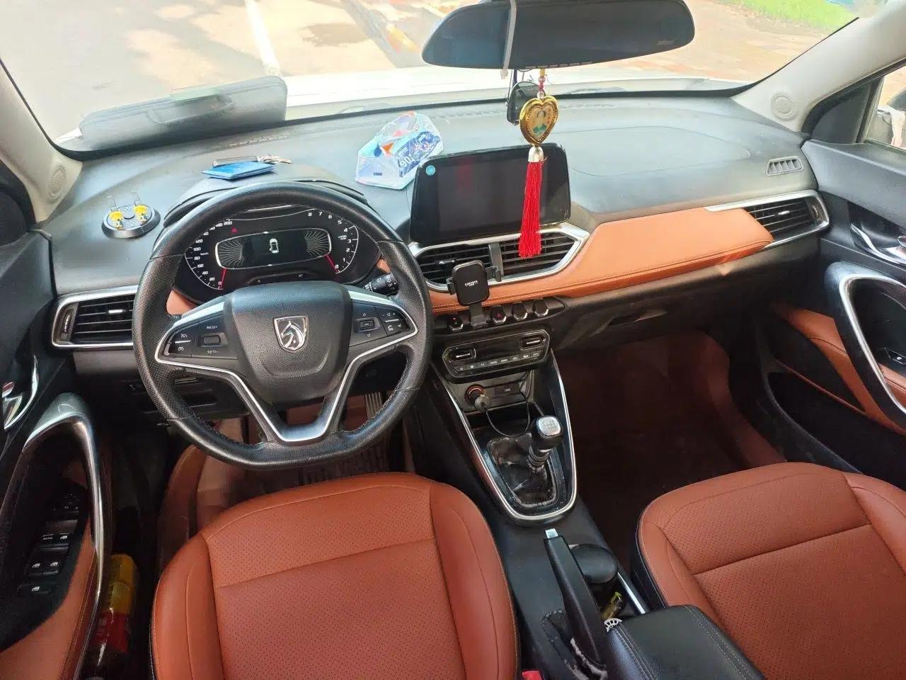 Baojun 510 2017 1.5L Manual Luxury Model — миниатюра 9
