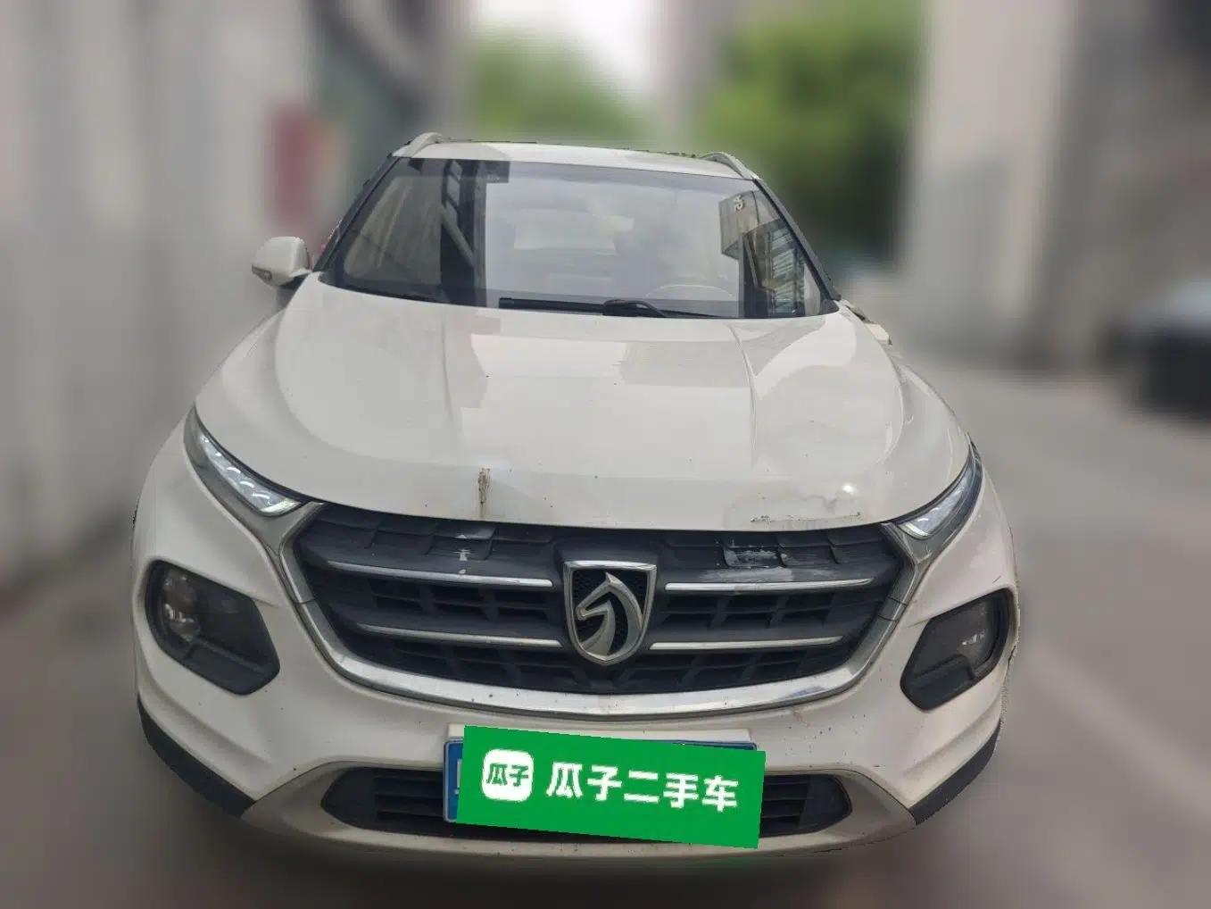Baojun 510 2017 1.5L Manual Fashion Model — миниатюра 2