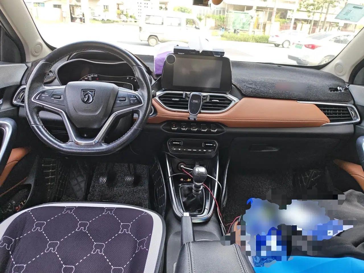 Baojun 510 2017 1.5L Manual Luxury Model — миниатюра 9