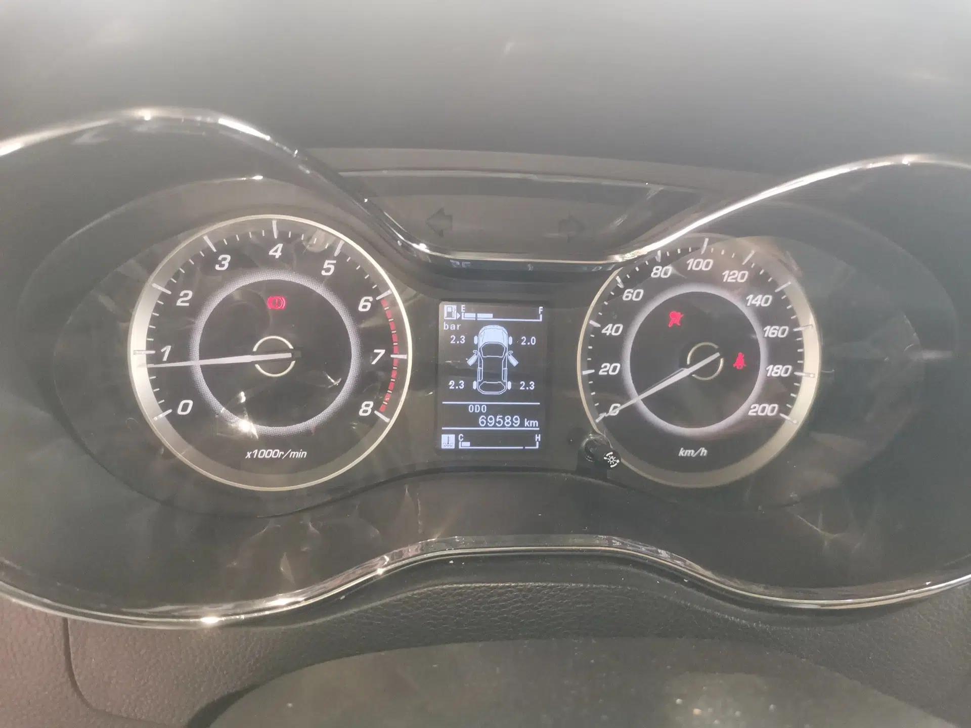 Baojun 560 2016 1.8L Manual Luxury Edition — миниатюра 11