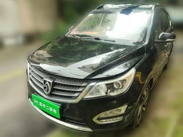 Baojun 560 2015 1.8L manual luxury version