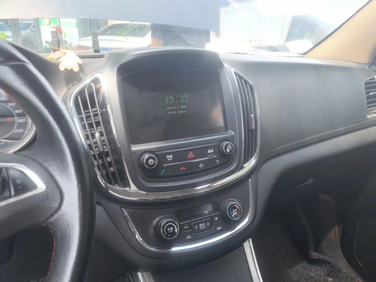 Baojun 560 2015 1.8L manual luxury version — миниатюра 13