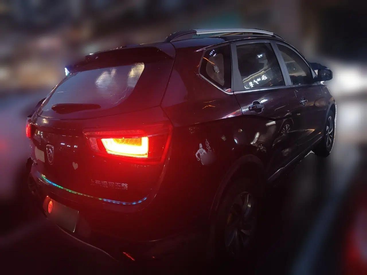 Baojun 560 2017 Rhythmic Edition 1.8L iAMT Prestige Model — миниатюра 6