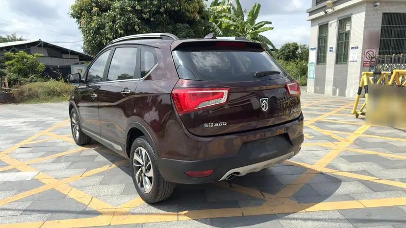 Baojun 560 2016 1.8L Manual Luxury Edition — миниатюра 2