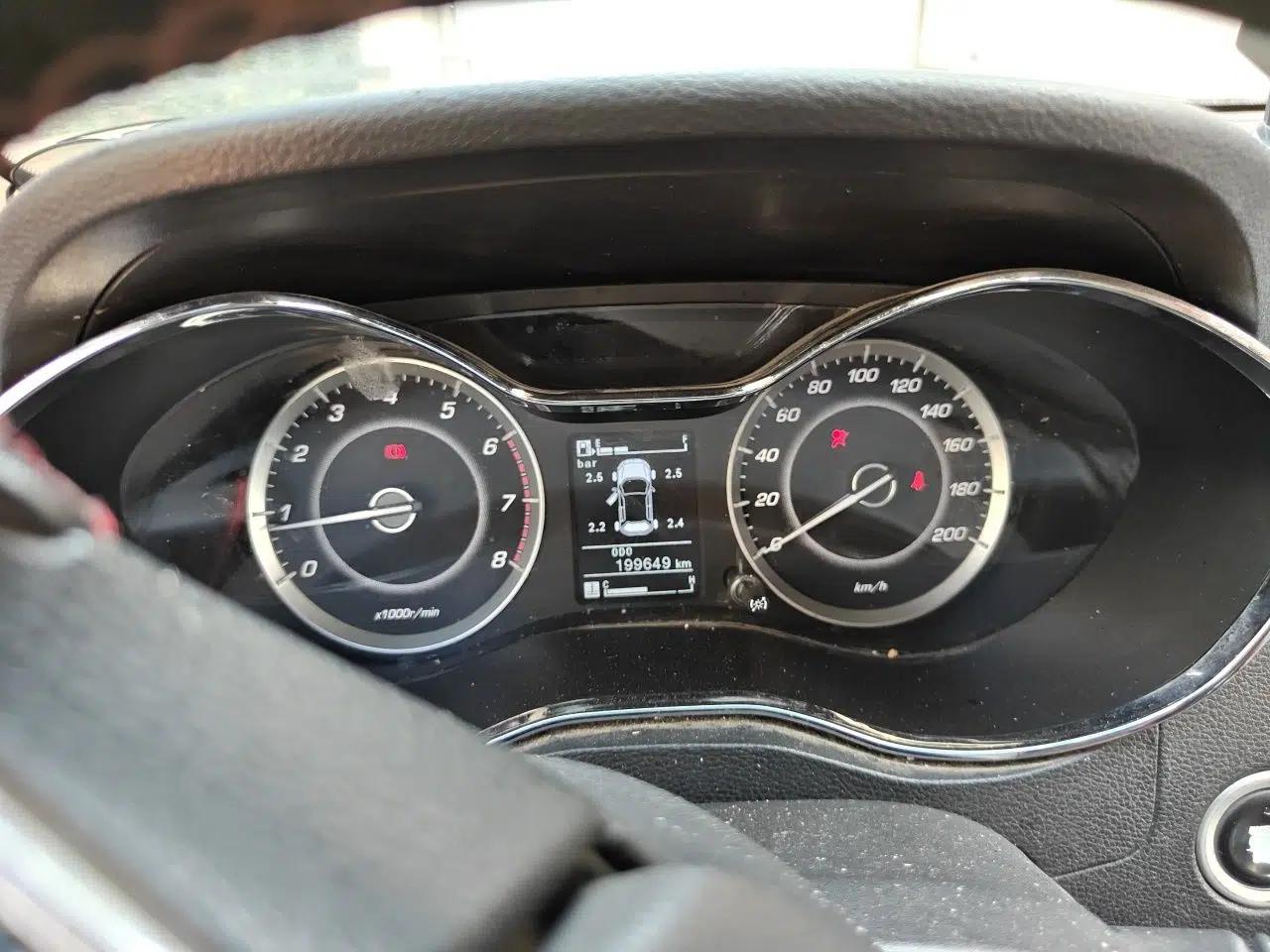 Baojun 560 2015 1.8L manual luxury version — миниатюра 11
