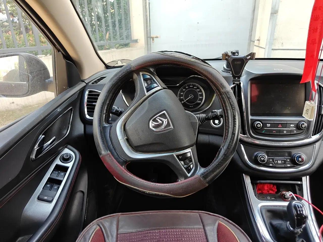 Baojun 560 2015 1.8L manual luxury version — миниатюра 10