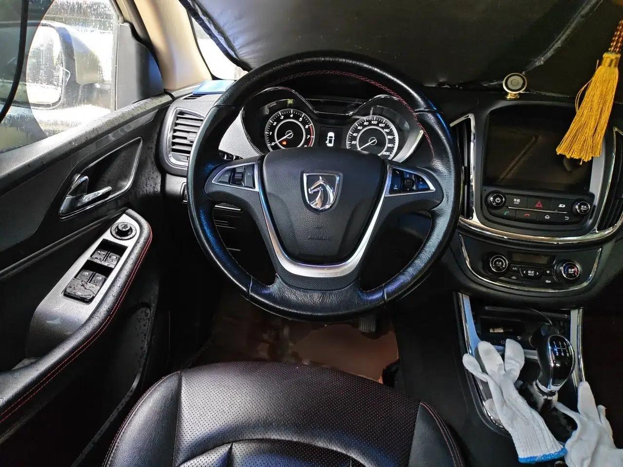Baojun 560 2015 1.8L manual luxury version — миниатюра 10