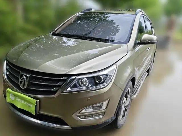 Baojun 560 2015 1.8L manual luxury version