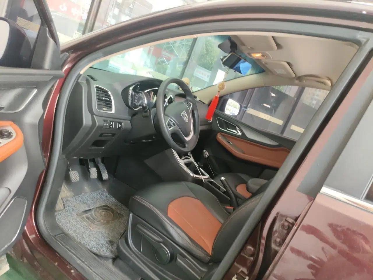 Baojun 560 2016 1.5T Manual Elite Edition — миниатюра 15