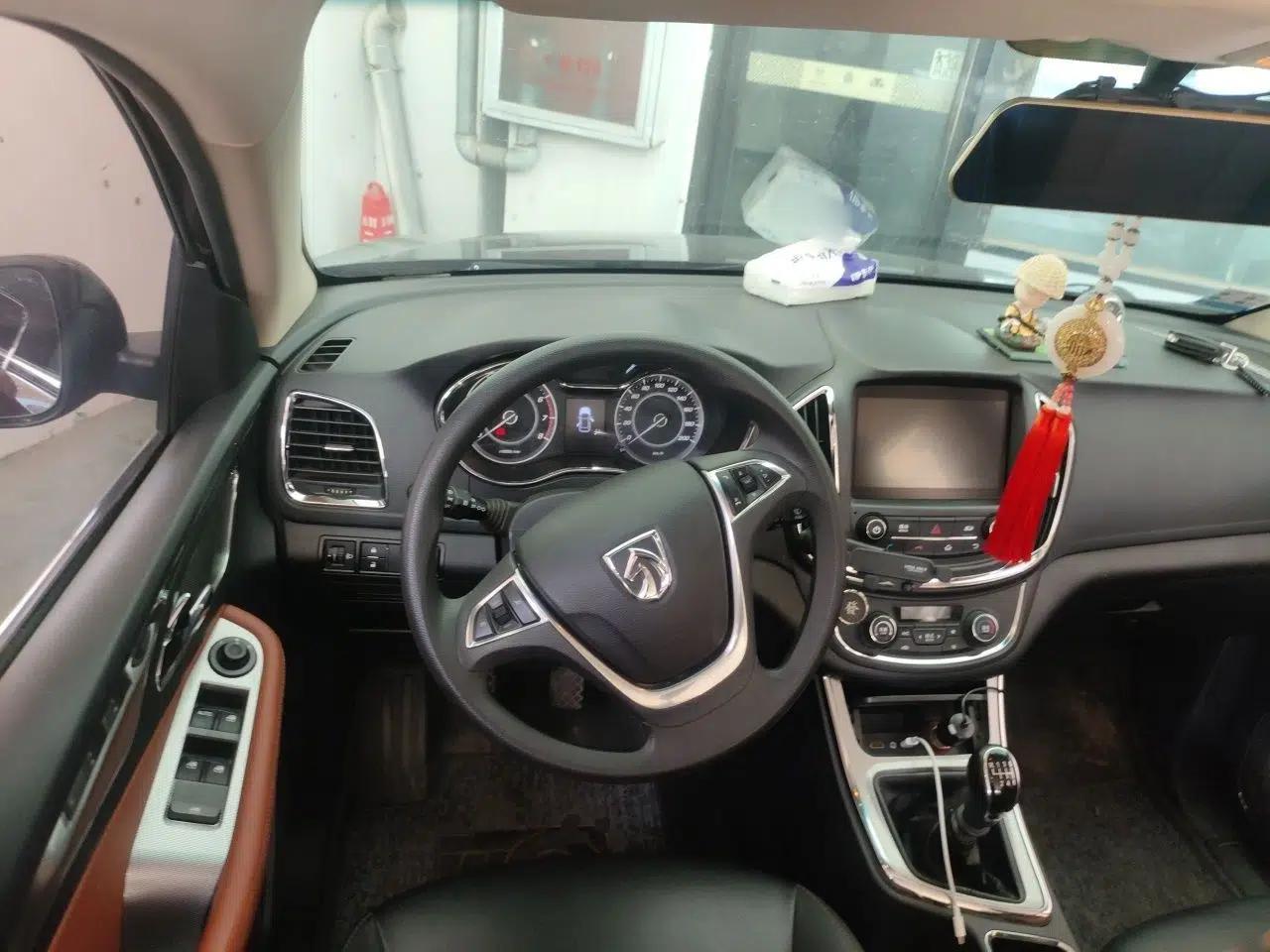Baojun 560 2016 1.5T Manual Elite Edition — миниатюра 10
