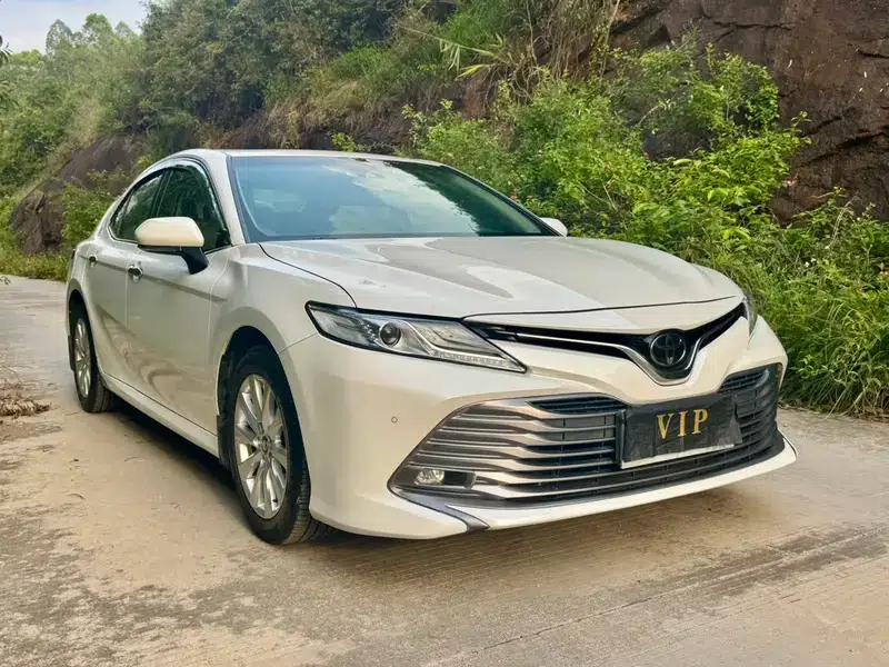 2019 Camry 2.0G Luxury Edition (China VI Emission Standard) — миниатюра 3
