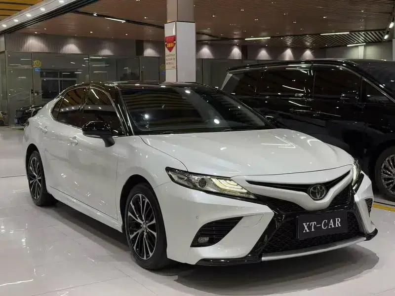 Camry 2018 2.5S Sport Edition — миниатюра 3