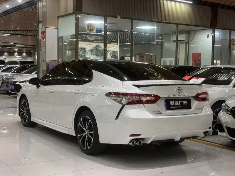 Camry 2018 2.5S Sport Edition — миниатюра 4