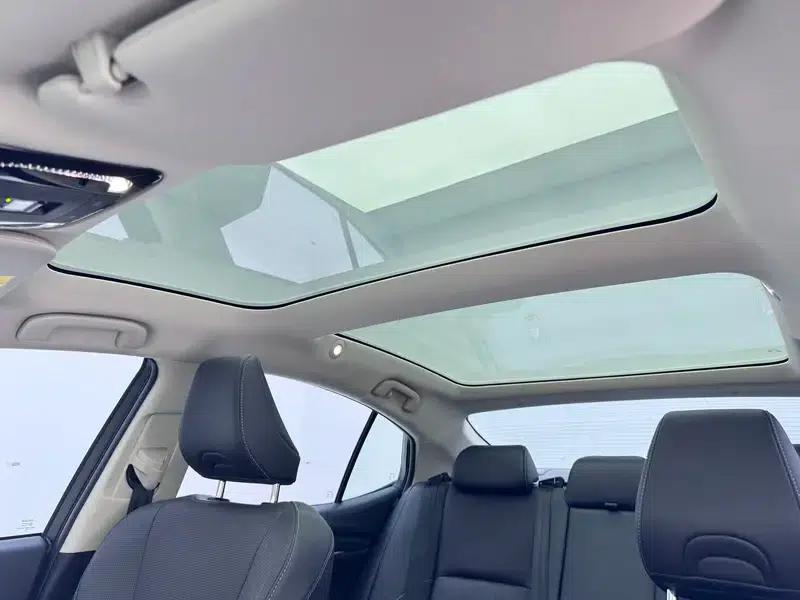 2024 Camry Hybrid 2.0HG Premium Edition — миниатюра 19