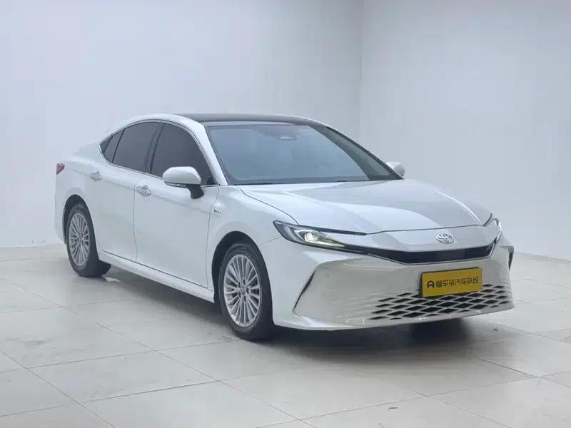 2024 Camry Hybrid 2.0HG Premium Edition — миниатюра 3