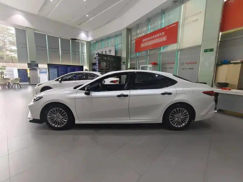 2024 Camry 2.0GVP Luxury Edition — миниатюра 2