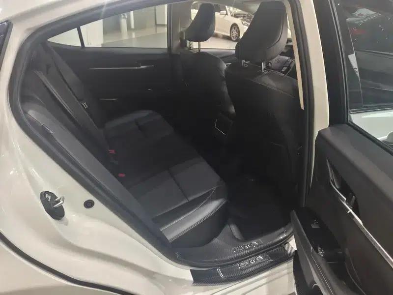 2024 Camry 2.0GVP Luxury Edition — миниатюра 26