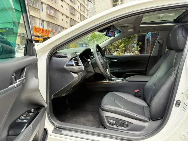 Camry 2019 Facelift 2.5G Luxury Edition — миниатюра 14