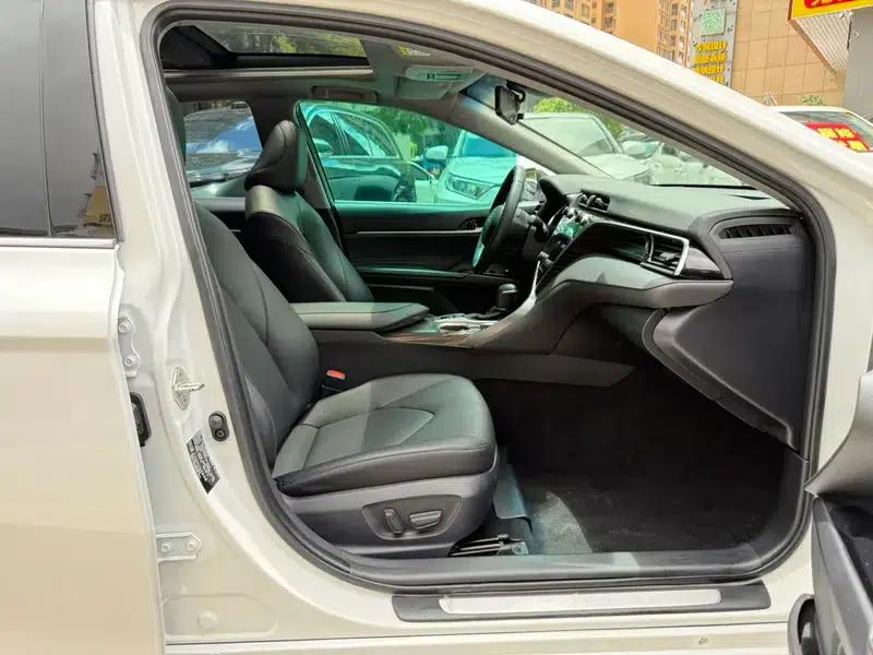 Camry 2019 Facelift 2.5G Luxury Edition — миниатюра 15