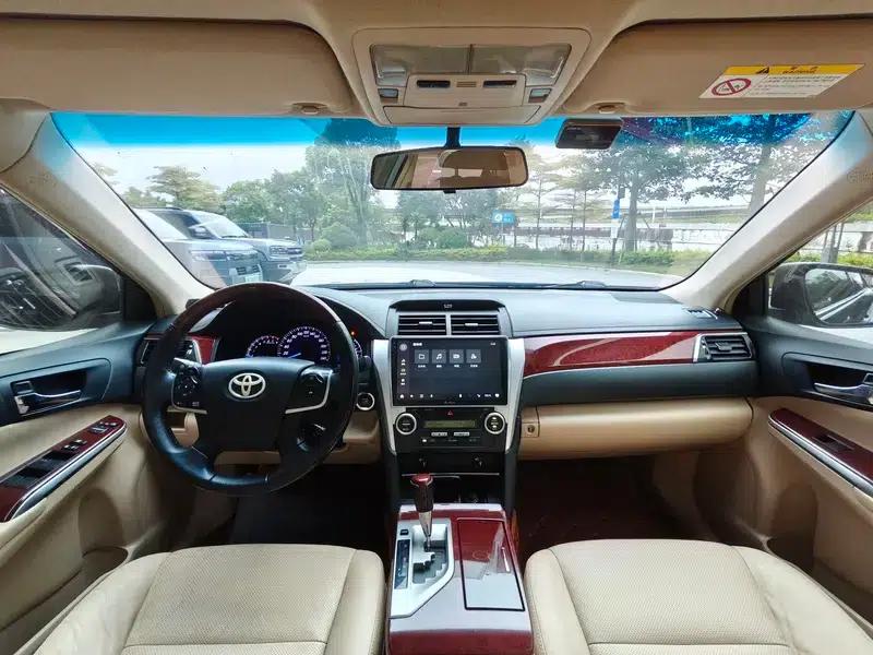 2012 Camry 2.5G Luxury Edition — миниатюра 13