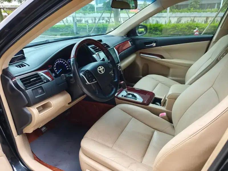 2012 Camry 2.5G Luxury Edition — миниатюра 16