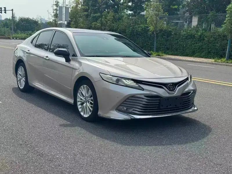 2018 Camry 2.5G Luxury Edition — миниатюра 3