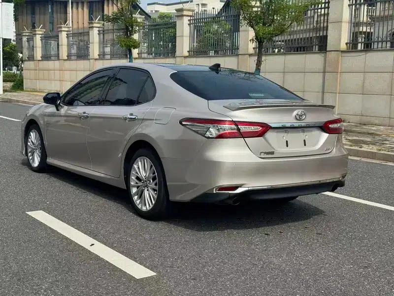 2018 Camry 2.5G Luxury Edition — миниатюра 4