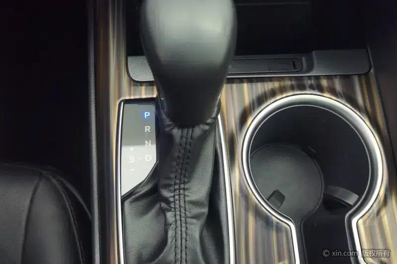 Camry 2019 2.5G Luxury Edition (China VI Emission Standard) — миниатюра 15
