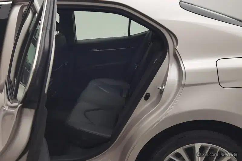 Camry 2019 2.5G Luxury Edition (China VI Emission Standard) — миниатюра 20