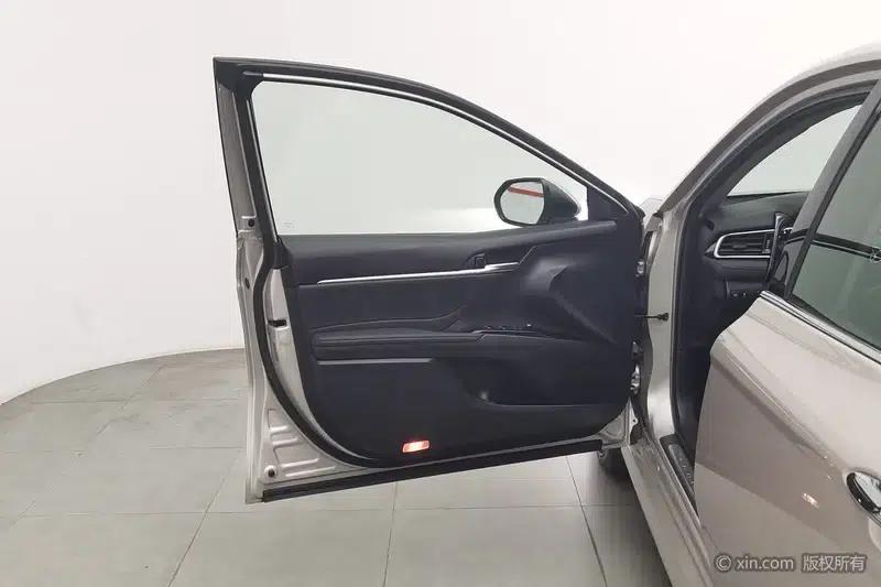 Camry 2019 2.5G Luxury Edition (China VI Emission Standard) — миниатюра 22