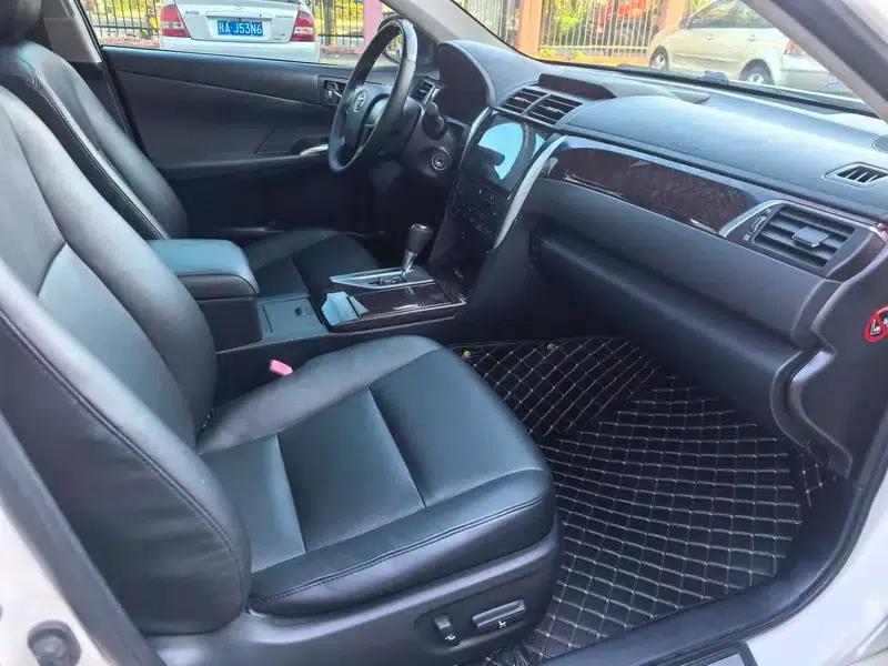Camry 2015 2.0G Leading Edition — миниатюра 12