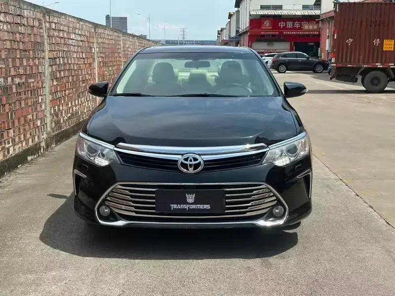 Camry 2016 2.0G 10th Anniversary Luxury Edition — миниатюра 2